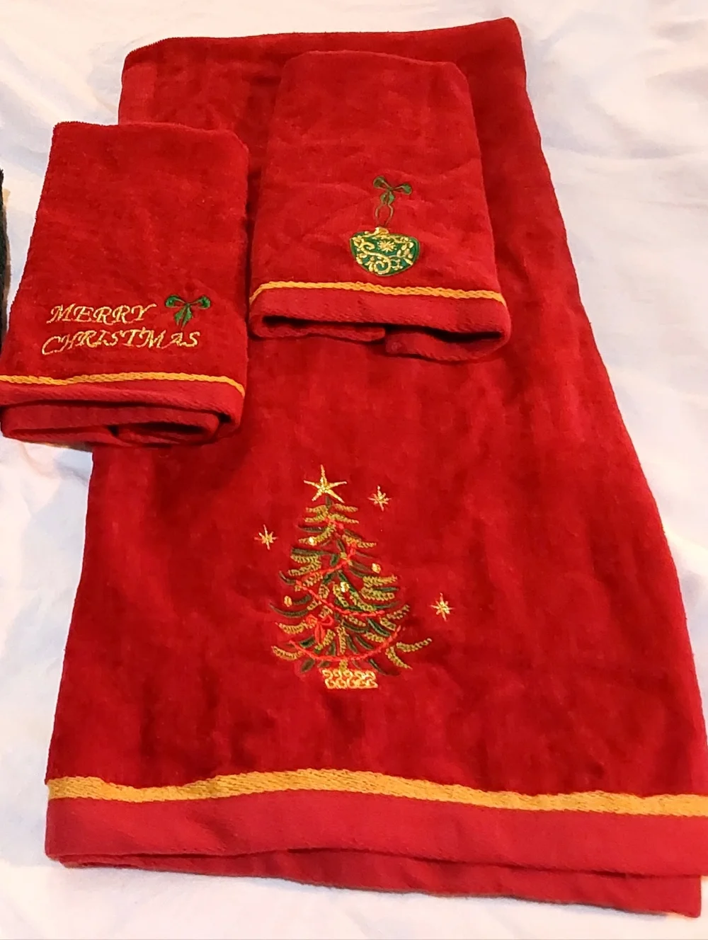 N/A festive red